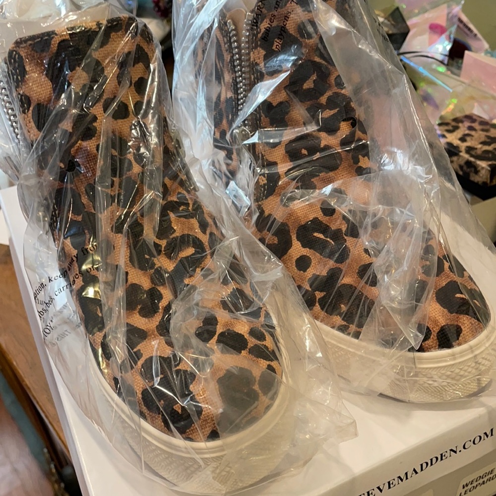Still in plastic Steve  Madden wedge sneakers